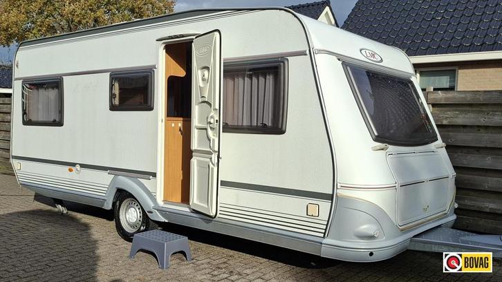 LMC Munsterland 495 E Incl. Mover en Voortent !, Caravans en Kamperen, Caravans, Bedrijf, tot en met 4, 1000 - 1250 kg, Rondzit