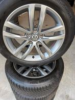 Zeer mooie velgen Golf met winterbanden, Auto-onderdelen, Banden en Velgen, Ophalen, 215 mm, Banden en Velgen, Winterbanden