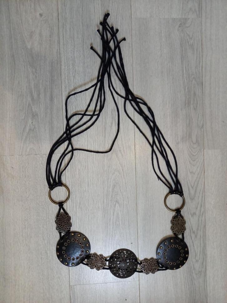 Riem Met Ronde Schijven en Leer, Kleding | Dames, Riemen en Ceinturen, Gedragen, Heupriem, 100 cm of meer, Zwart, Ophalen of Verzenden