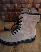 Guts&Gusto half hoge veterlaars suède leer  38, Kleding | Dames, Schoenen, Ophalen of Verzenden, Nieuw, Roze