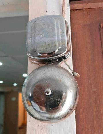 Vintage Deurbel - Klassieke Stijl beschikbaar voor biedingen