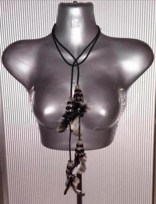 Manouk- ketting met veertjes, Sieraden, Tassen en Uiterlijk, Kettingen, Nieuw, Overige materialen, Overige kleuren, Met hanger