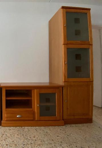 Wood cabinets x2 (available separately or together)