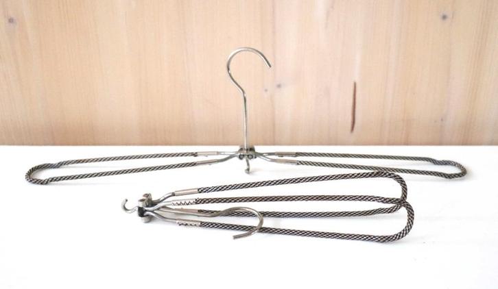 Kledinghangers Opvouwbaar 2 stuks voor op reis, Kleding | Dames, Kledinghangers, Gebruikt, Metaal, Kinderen en Volwassenen, Ophalen of Verzenden