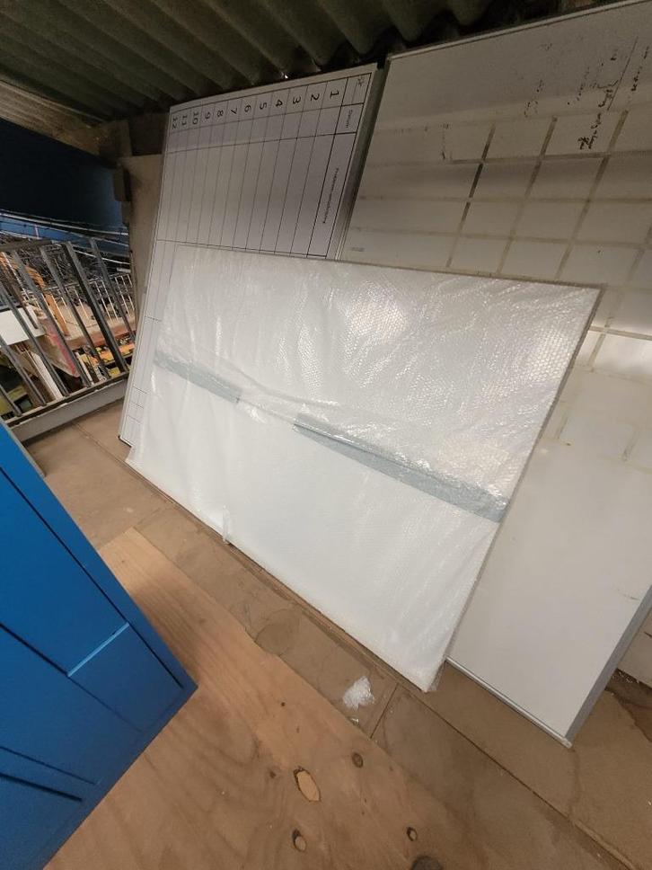 White board, Huis en Inrichting, Woonaccessoires | Memoborden, Zo goed als nieuw, Magneetbord, Ophalen