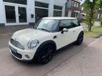 Mini Mini Chili / Airco / Navigatie / 17" velgen, Auto's, Voorwielaandrijving, Gebruikt, 4 cilinders, 4 stoelen