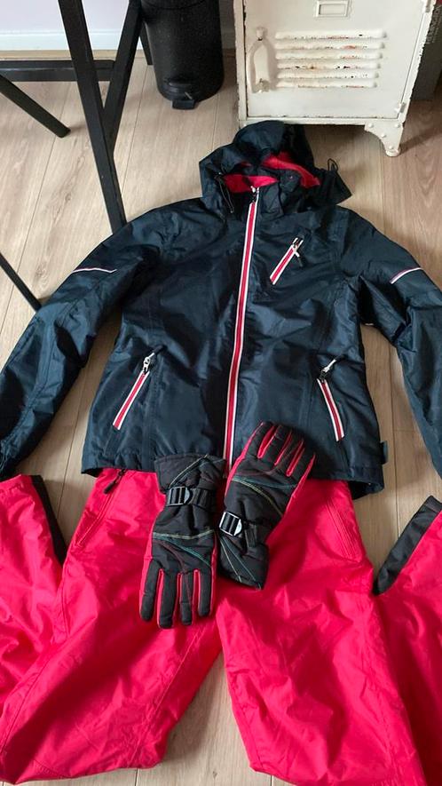 Zwart met roze skipak meisje / dames Crevit, Kleding | Dames, Wintersportkleding, Zo goed als nieuw, Pak, Maat 36 (S), Ophalen