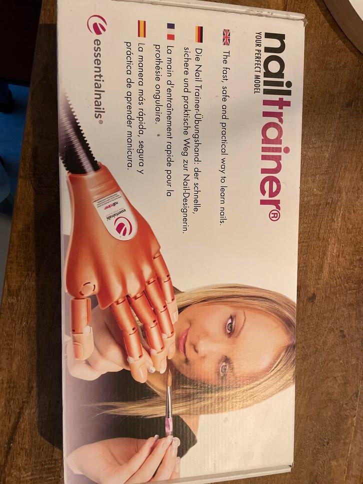 Nail Trainer voor Nagelstyliste Opleiding, Sieraden, Tassen en Uiterlijk, Uiterlijk | Cosmetica en Make-up, Nieuw, Toebehoren