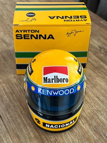Ayrton Senna helm 1993 schaal 1:2 beschikbaar voor biedingen