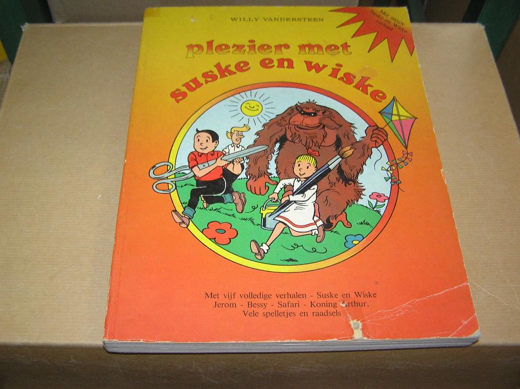 Plezier met Suske en Wiske nr. 2, Gelezen, Eén stripboek, Ophalen of Verzenden, Studio Vandersteen