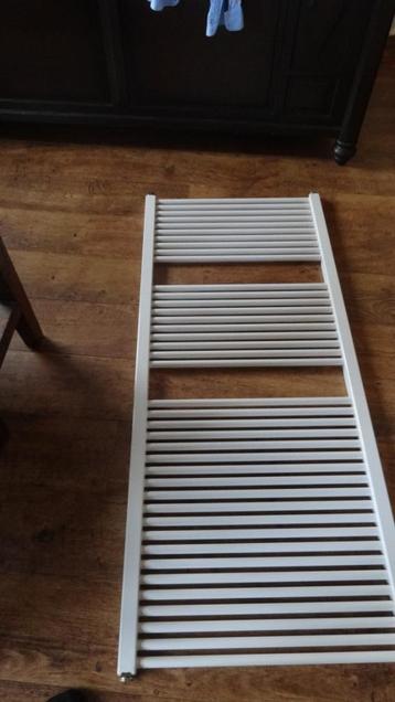 Badkamerradiator ZGAN , maat 140 cm bij 60 cm , met GRATIS beschikbaar voor biedingen