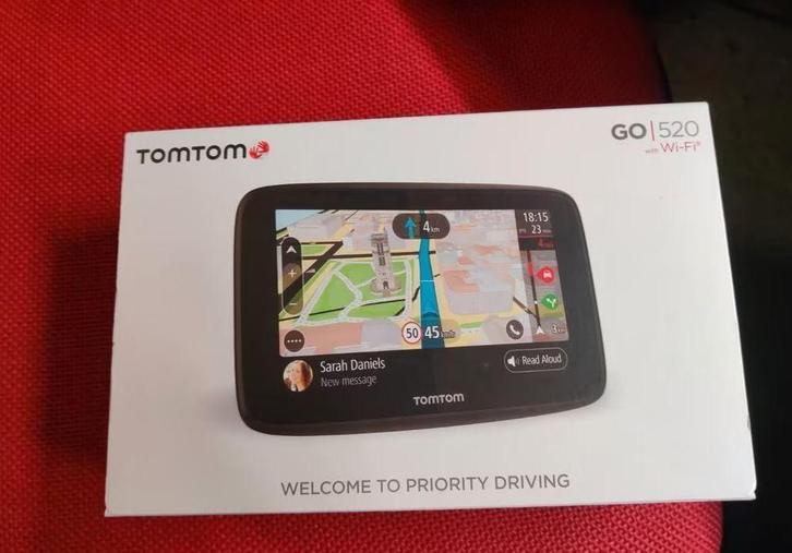 Tomtom GO 520 in originele doos met houder en kabel, Auto diversen, Autonavigatie, Zo goed als nieuw, Ophalen of Verzenden