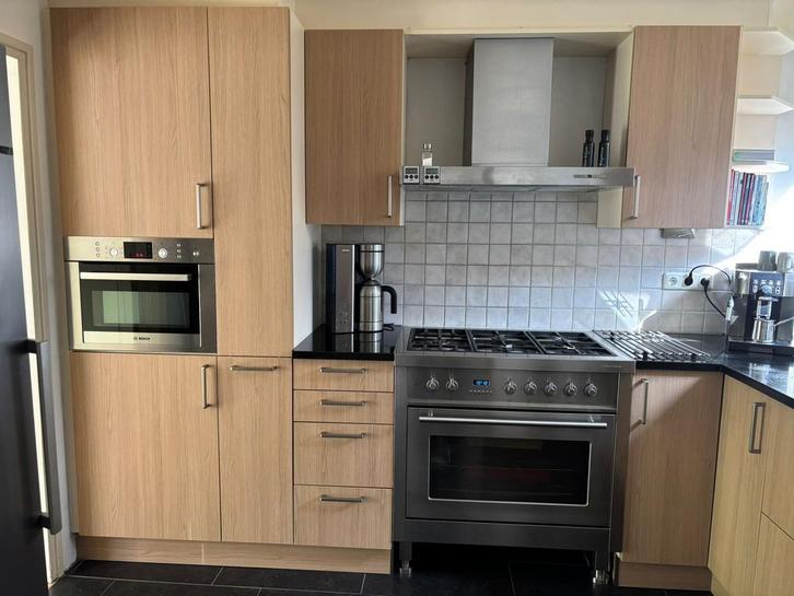 Nette hoek keuken, Huis en Inrichting, Keuken | Complete keukens, Gebruikt, Hoekkeuken, Graniet of Steen, Ophalen