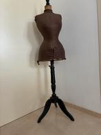 Oude Shabby Paspop, wespentaille, duivenborst, Antiek en Kunst, Ophalen