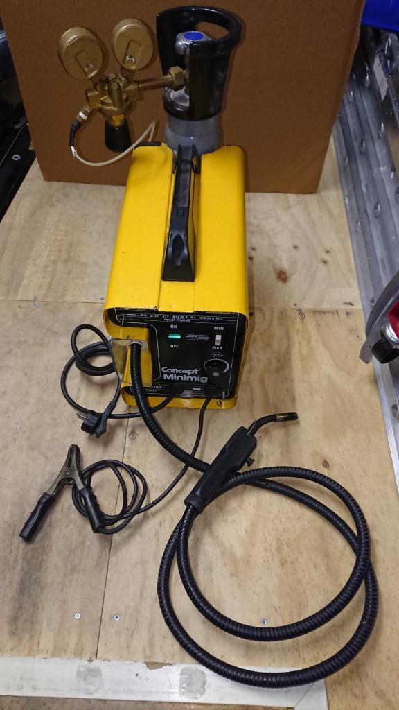 MIG/MAG lasapparaat Concept Minimig + gas + lasdraad, Doe-het-zelf en Verbouw, Gereedschap | Lasapparaten, Gebruikt, Co2, Minder dan 150 ampère