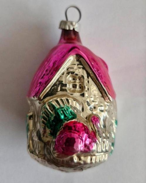 Oude Kerstbal Huisje met Roze Dak, Diversen, Kerst, Zo goed als nieuw, Ophalen of Verzenden