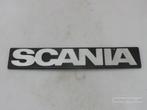 Scania 1368246 Logo spatbord, Ophalen, Gebruikt, Scania, Carrosserie en Plaatwerk