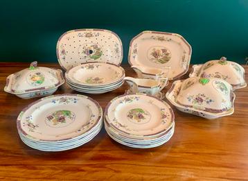 Copeland Spode Dragon Vase 31-delig + 3 dekschalen 1920 beschikbaar voor biedingen