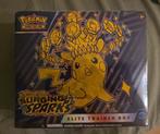 Pokemon TCG Scarlet & Violet Surging Sparks Elite Trainer Bo, Ophalen of Verzenden, Nieuw, Boosterbox