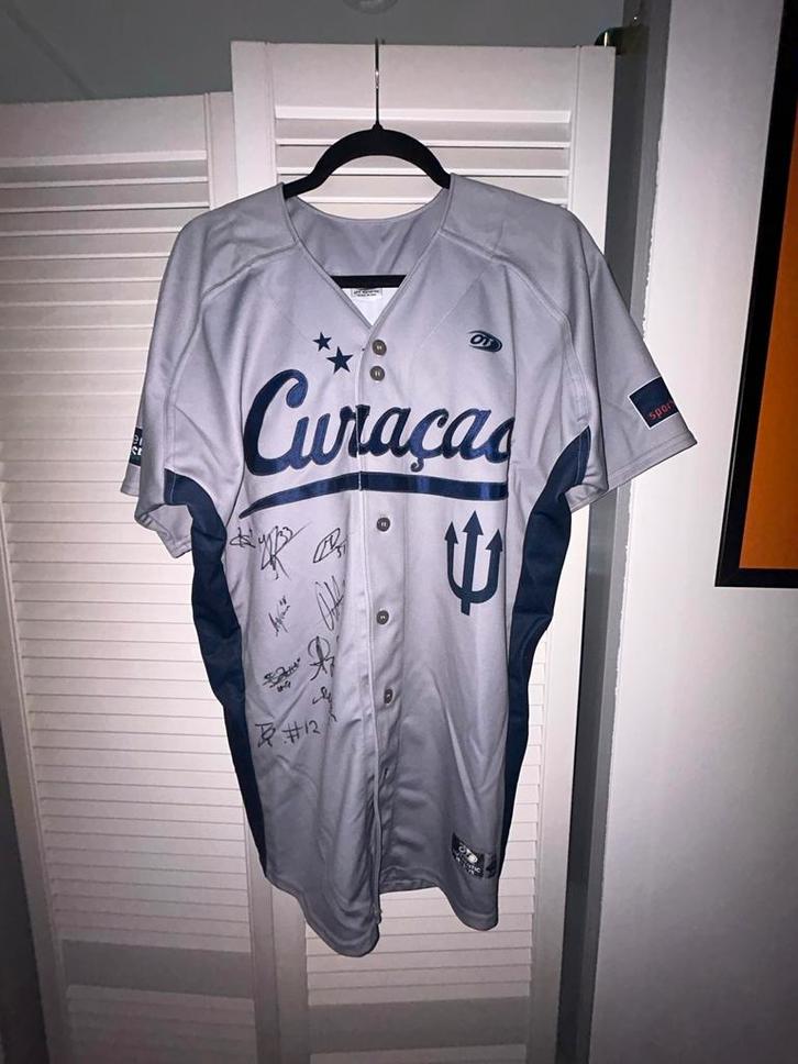 Gesigneerd Curaçao Baseball Shirt - Maat S, Kleding | Heren, T-shirts, Zo goed als nieuw, Maat 46 (S) of kleiner, Grijs, Ophalen of Verzenden