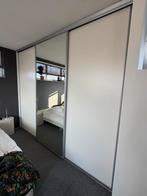 Schuifdeurkast met spiegeldeur - 310cm breed, 243cm hoog, Ophalen, Gebruikt, 200 cm of meer, Glas