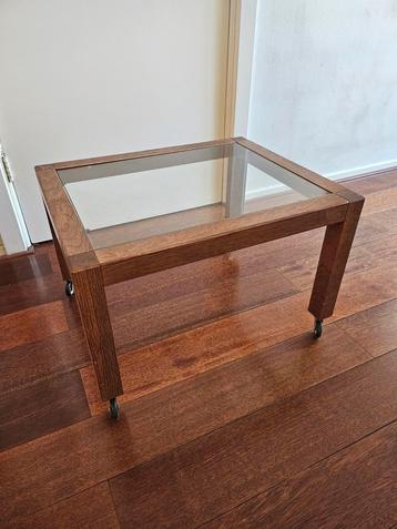Bijzettafel met wieltjes  beschikbaar voor biedingen
