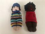 B099 Gehaakte poppetjes van twee meisjes jaren 70, Ophalen of Verzenden, Gebruikt
