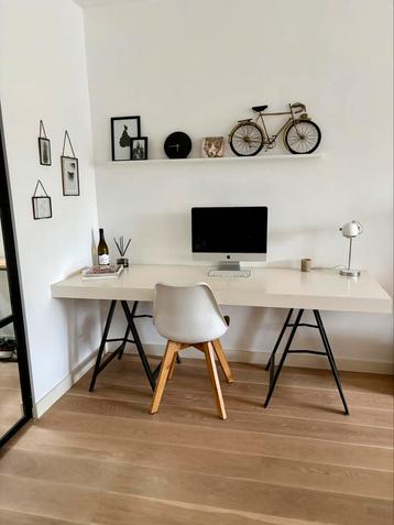 Bureau 200x70 beschikbaar voor biedingen
