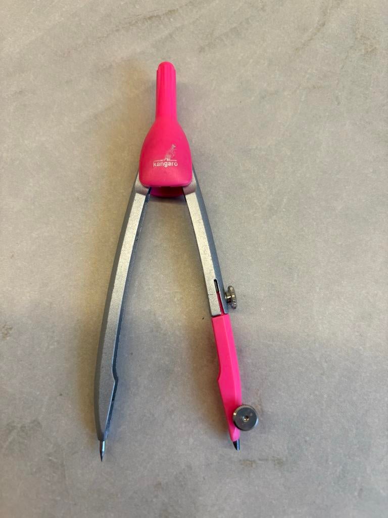 Roze passer, Diversen, Schoolbenodigdheden, Ophalen of Verzenden, Zo goed als nieuw
