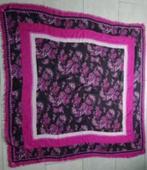 Vierkant sjaal / doek roze / zwart, Kleding | Dames, Mutsen, Sjaals en Handschoenen, Ophalen of Verzenden, Zo goed als nieuw, Sjaal