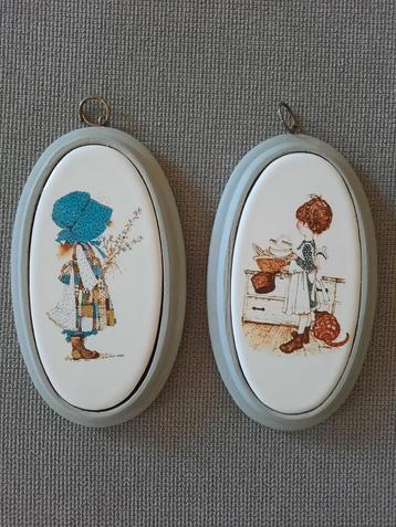 2x keramieke ovale tegeltjes Holly Hobbie beschikbaar voor biedingen