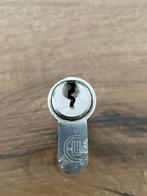 Cilinder 28/28 met 2 Silca sleutels, Doe-het-zelf en Verbouw, Verzenden, Gebruikt, Koper of Messing, Slot