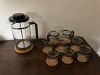 Bodum koffie apparaat met koffiekopjes., Ophalen, Zo goed als nieuw