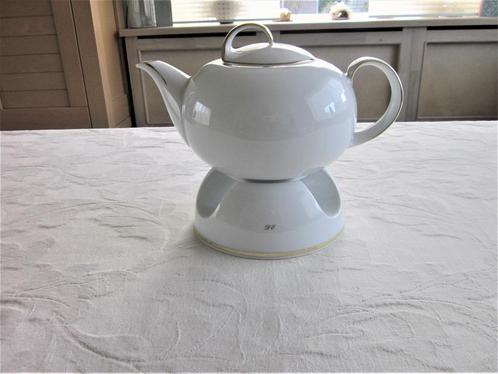 Douwe Egberts witte theepot met goudrandje D16cm H14,5cm, Huis en Inrichting, Keuken | Servies, Zo goed als nieuw, Overige typen