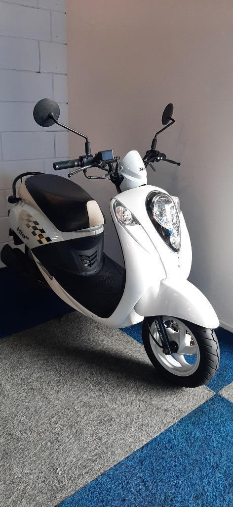 SYM Mio, Fietsen en Brommers, Scooters | SYM, Gebruikt, Mio, Maximaal 25 km/u, Benzine, Ophalen