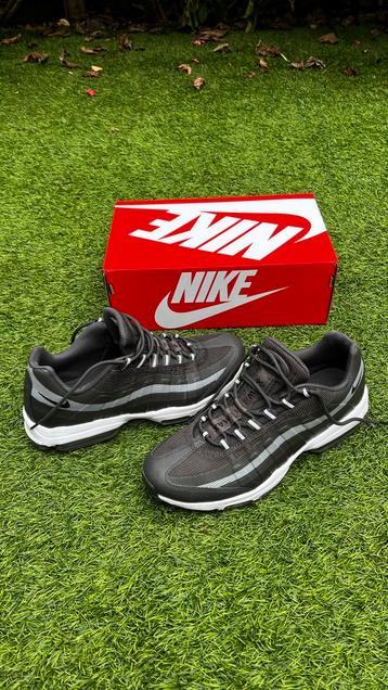 Originele Nike Air Max 95 Ultra - Maat 44 beschikbaar voor biedingen