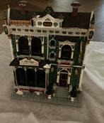 Lemax Heritage groot huis met verlichting op lichtnet, Ophalen, Gebruikt