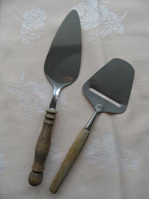 taartschep en kaasschaaf met houten handvat, Antiek en Kunst, Antiek | Bestek, Ophalen of Verzenden