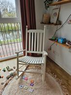 Witte houten schommelstoel, Kinderen en Baby's, Kinderkamer | Complete kinderkamers, Ophalen of Verzenden, Zo goed als nieuw
