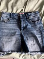Te koop: Only korte broek/jeans maat S. Nieuw!, Ophalen of Verzenden, Zo goed als nieuw, Blauw, W30 - W32 (confectie 38/40)