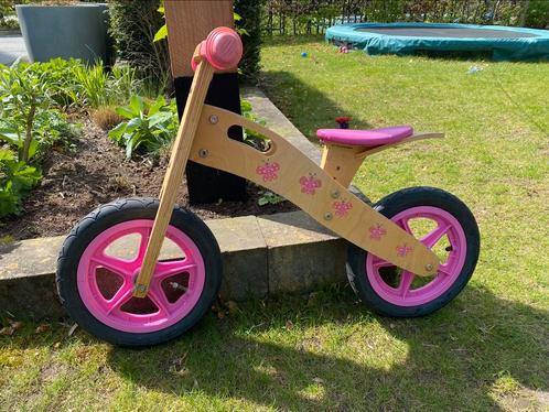 Houten loopfiets meisje roze, Kinderen en Baby's, Speelgoed | Buiten | Voertuigen en Loopfietsen, Zo goed als nieuw, Loopfiets