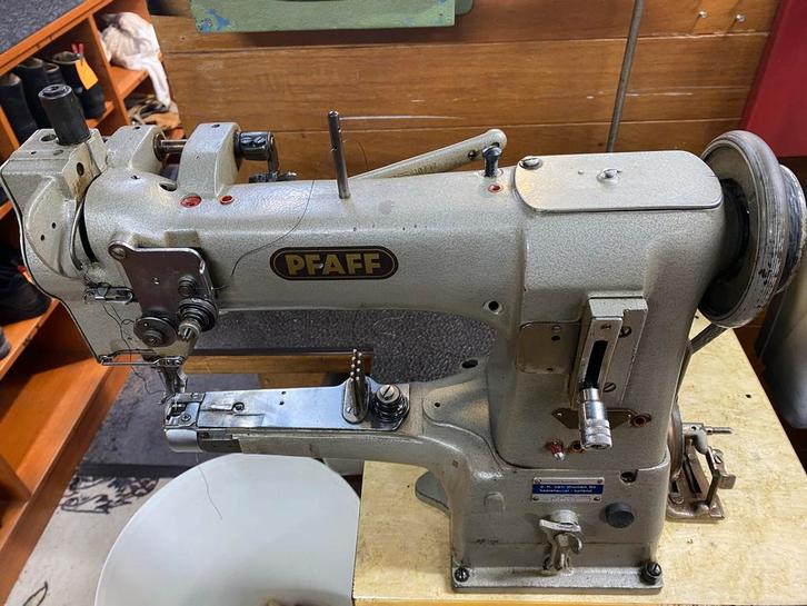 Pfaff Naaimachine - Industrieel model, Hobby en Vrije tijd, Naaimachines en Toebehoren, Gebruikt, Naaimachine, Pfaff, Industrieel