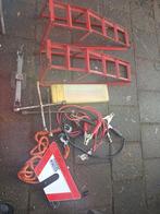 Complete set auto accessoires - oprijbokken, krik, etc., Ophalen of Verzenden, Gebruikt