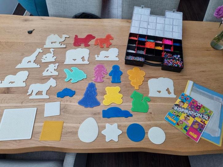 Strijkkralen set compleet, Hobby en Vrije tijd, Knutselen, Zo goed als nieuw, Materiaal, Ophalen of Verzenden