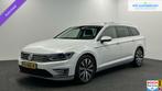 Volkswagen Passat Variant 1.4 TSI GTE Highline|Leer|Pano|, Auto's, Gebruikt, Wit, Hybride Elektrisch/Benzine, 1600 kg