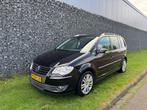 Volkswagen Touran 1.4 TSI Highline AUTOMAAT, Auto's, Volkswagen, Gebruikt, 4 cilinders, Zwart, Origineel Nederlands
