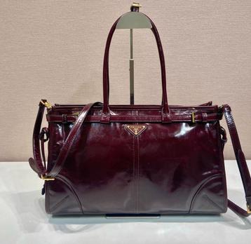 Original Prada Bordeaux Bonnie tas bag beschikbaar voor biedingen