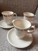 Wedgwood koffiekopjes met roosmotief, Ophalen, Zo goed als nieuw, Porselein, Kop en/of schotel