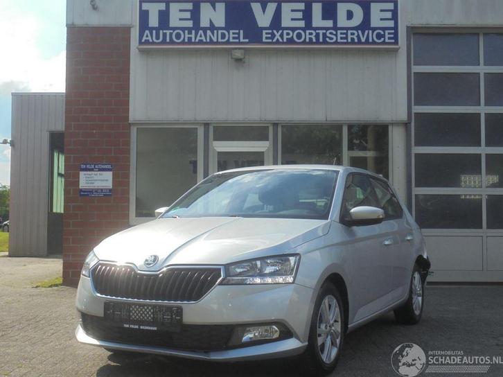 Skoda Fabia Ambition 1.0i 95pk Euro6, Airco, Cruise control,, Auto diversen, Schadeauto's, Skoda, Handgeschakeld, Benzine, Hatchback