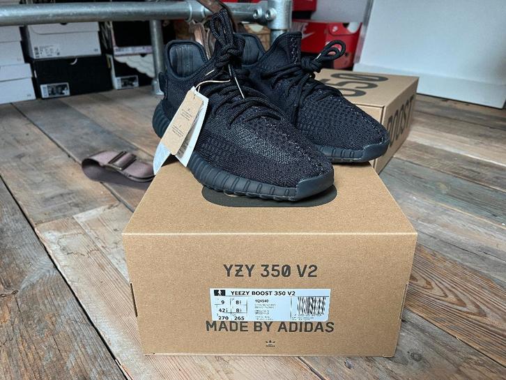 Adidas Yeezy 350 v2 Onyx - 42 2/3, Kleding | Heren, Schoenen, Nieuw, Sneakers of Gympen, Zwart, Ophalen of Verzenden
